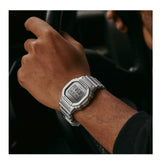 RELOJ CASIO G-SHOCK DW-5600FF-8DR- PLATEADO