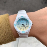 RELOJ PARA MUJER CASIO LRW-200H-2E2VDR -BLANCO