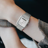 RELOJ CASIO VINTAGE AQ-230EM-7ADF - BLANCO