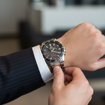 Reloj Casio Edifice EFV-540D-1AVUDF lifestyle traje