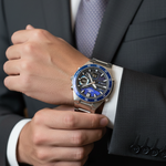 Reloj Casio Edifice EFV-C110D-2AVDF lifestyle traje