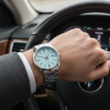 Reloj Casio MTP-1302DA-2A2VDF lifestyle conduciendo